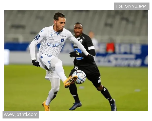 欧塞尔与贝兹尔激战在即谁将赢得这场法乙巅峰对决