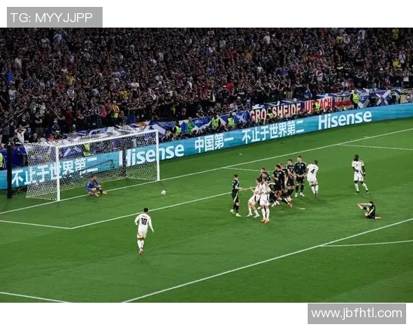 波兰与乌拉圭激战正酣足球盛宴引发全球关注